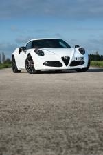 Alfa Romeo 4C 2015 года (UK)